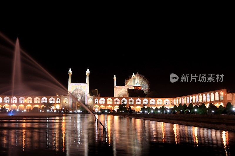 伊朗伊斯法罕Naqsh-e Jahan广场和Shah清真寺的夜晚